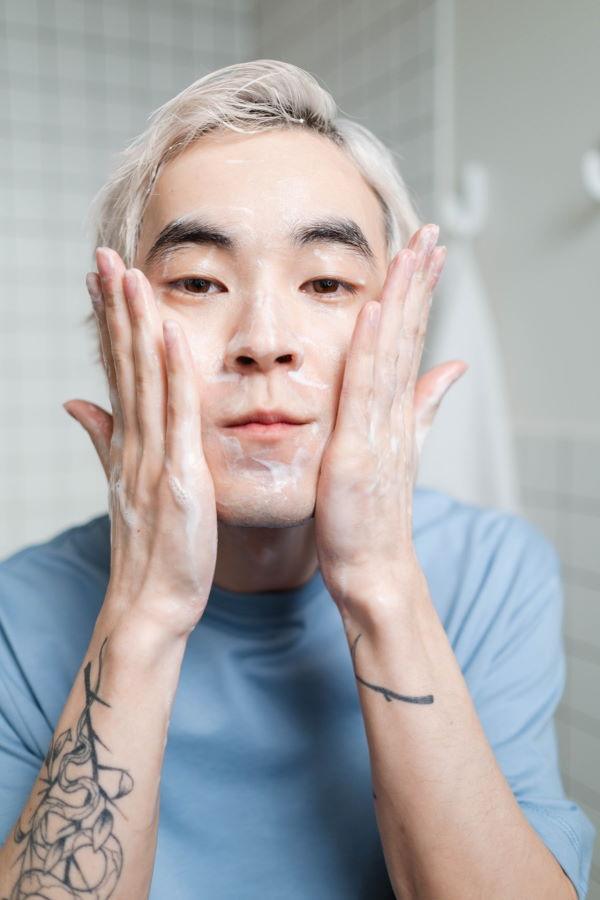 A Step-by-Step Skin Care Routine for Acne That Really Works