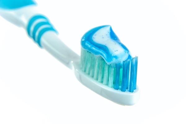 Why You Should Never Use Toothpaste For Acne (Use Exposed)