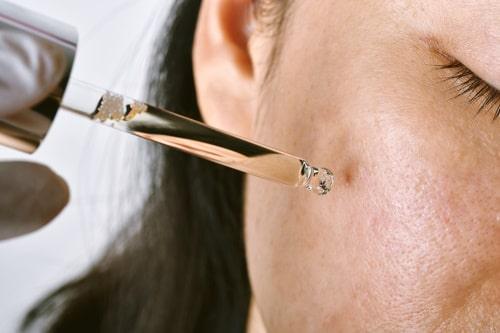 Is Hyaluronic Acid Good For Acne? (Only With Exposed)