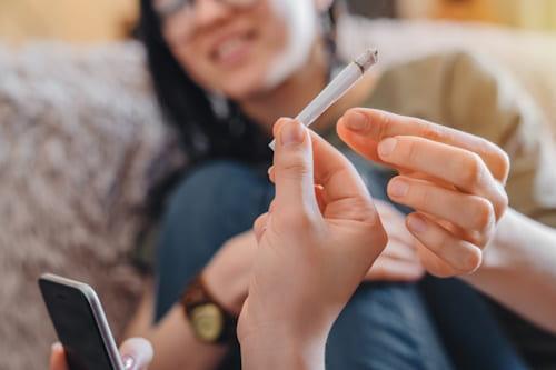 Can Smoking Weed Cause Acne? (Everything You Need to Know)