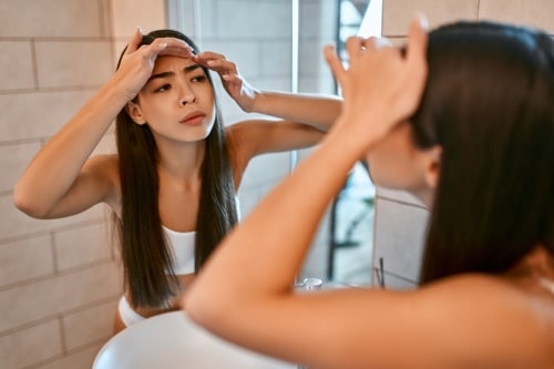 Acne on Temples: Causes and Solutions