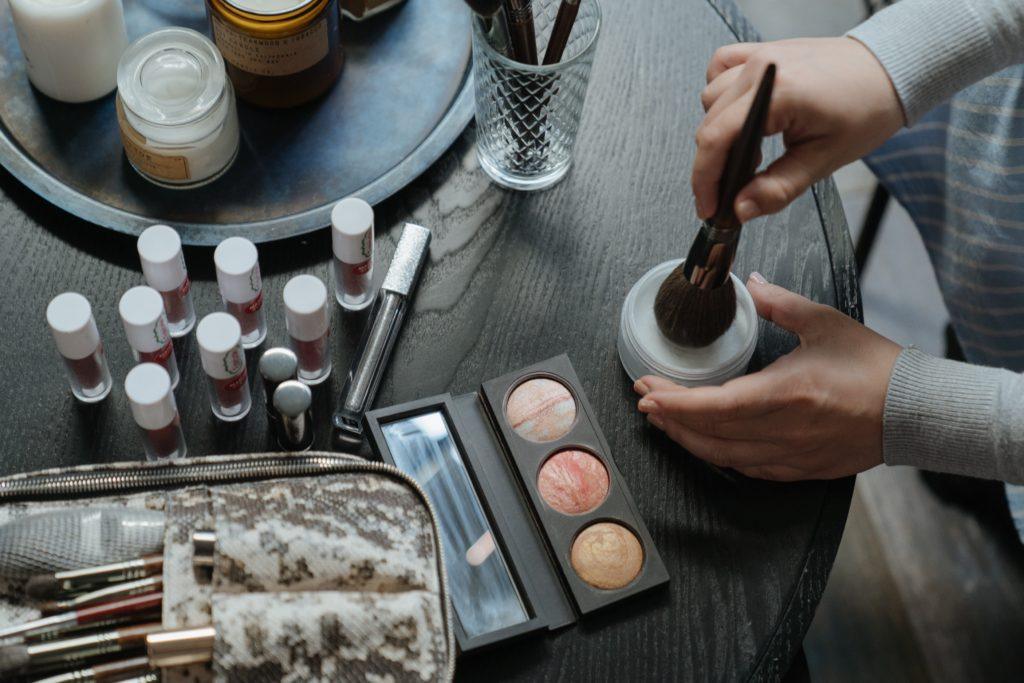 8 Recommendations for the Best Makeup for Acne