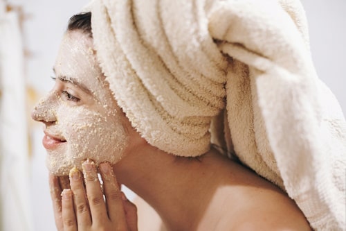 Does Exfoliating Help With Acne? (Tips and Tricks for Acne-Prone Skin)